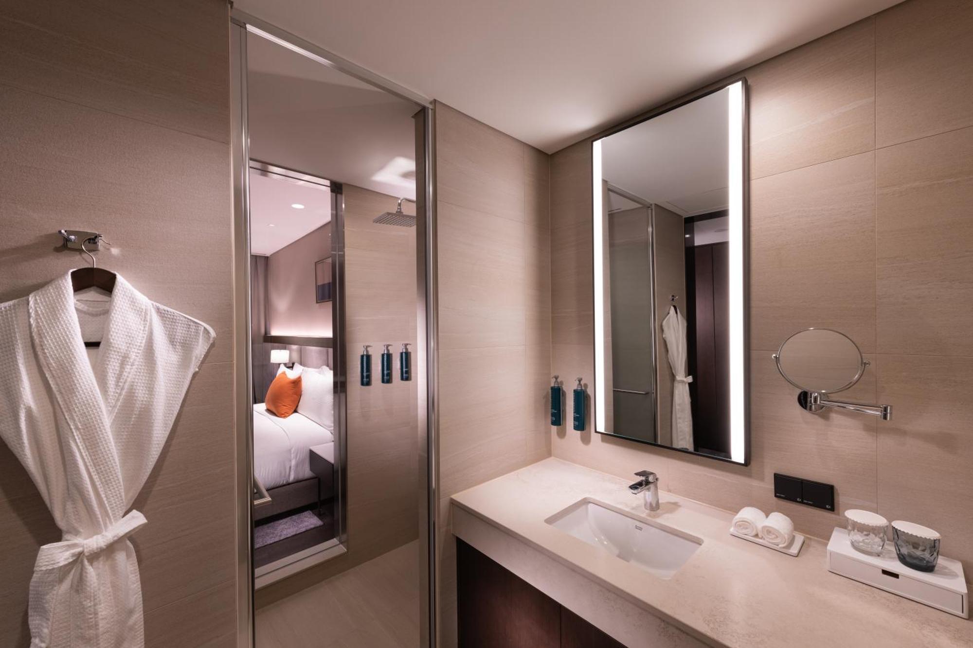Doubletree By Hilton Seoul Pangyo Residences Соннам Екстер'єр фото