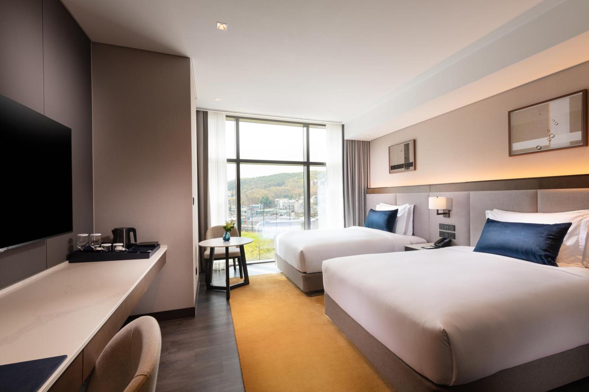 Doubletree By Hilton Seoul Pangyo Residences Соннам Екстер'єр фото