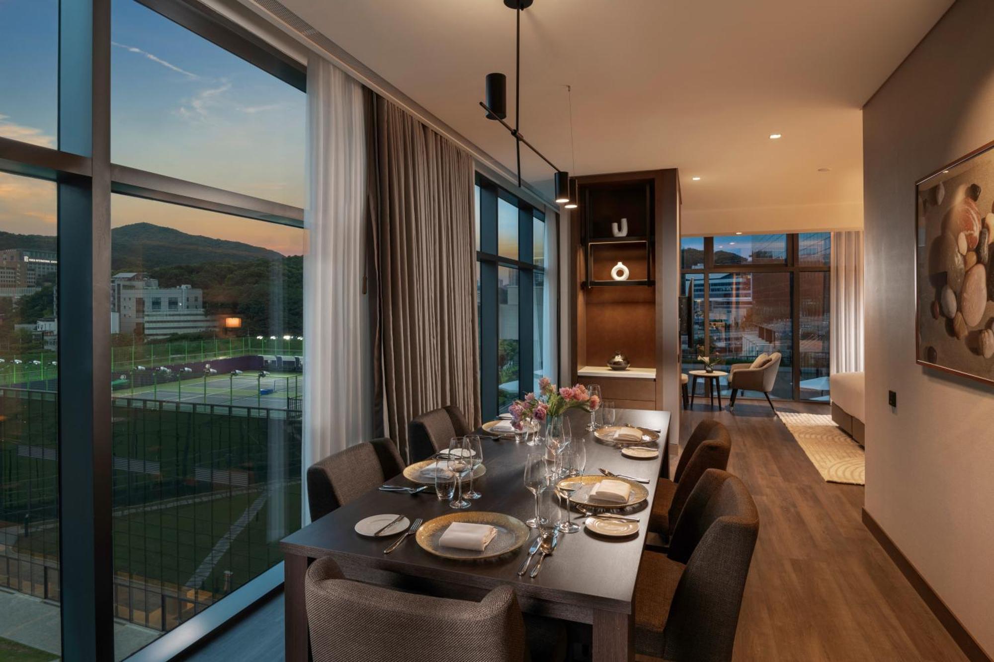 Doubletree By Hilton Seoul Pangyo Residences Соннам Екстер'єр фото